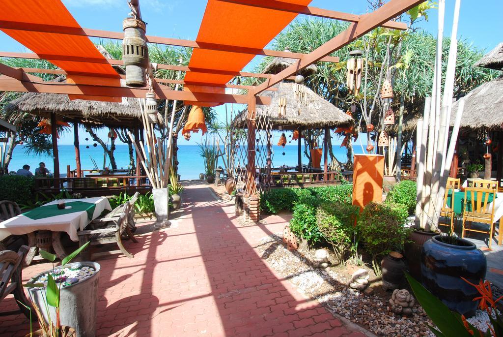 Clean Beach Resort Ko Lanta Extérieur photo