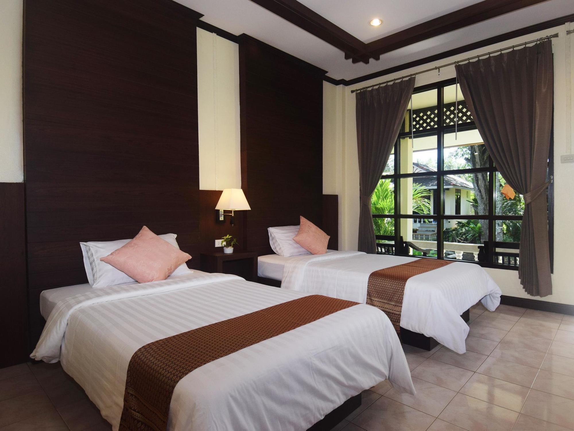Clean Beach Resort Ko Lanta Extérieur photo