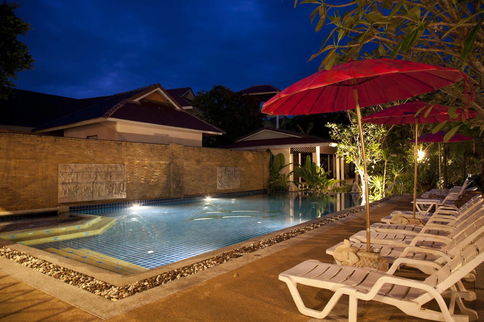 Clean Beach Resort Ko Lanta Extérieur photo