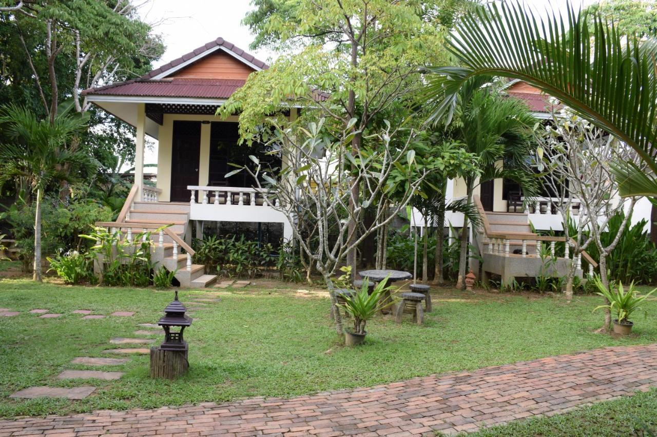 Clean Beach Resort Ko Lanta Extérieur photo